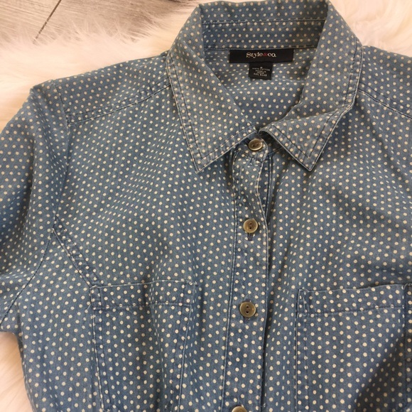 GIFTED IN A BUNDLE 🌿Polka Dot Chambray button up - Picture 5 of 8